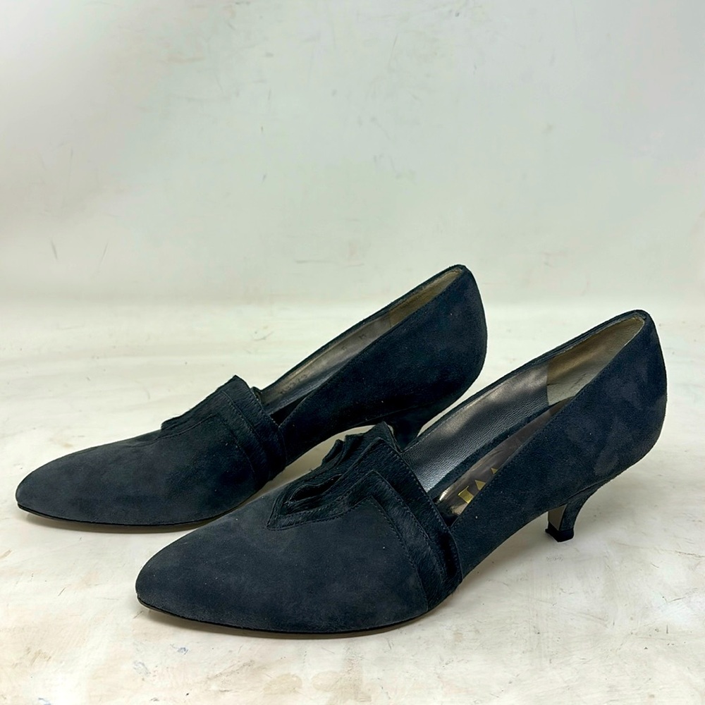 Stuart Weitzman SW1 suede heel/ pump